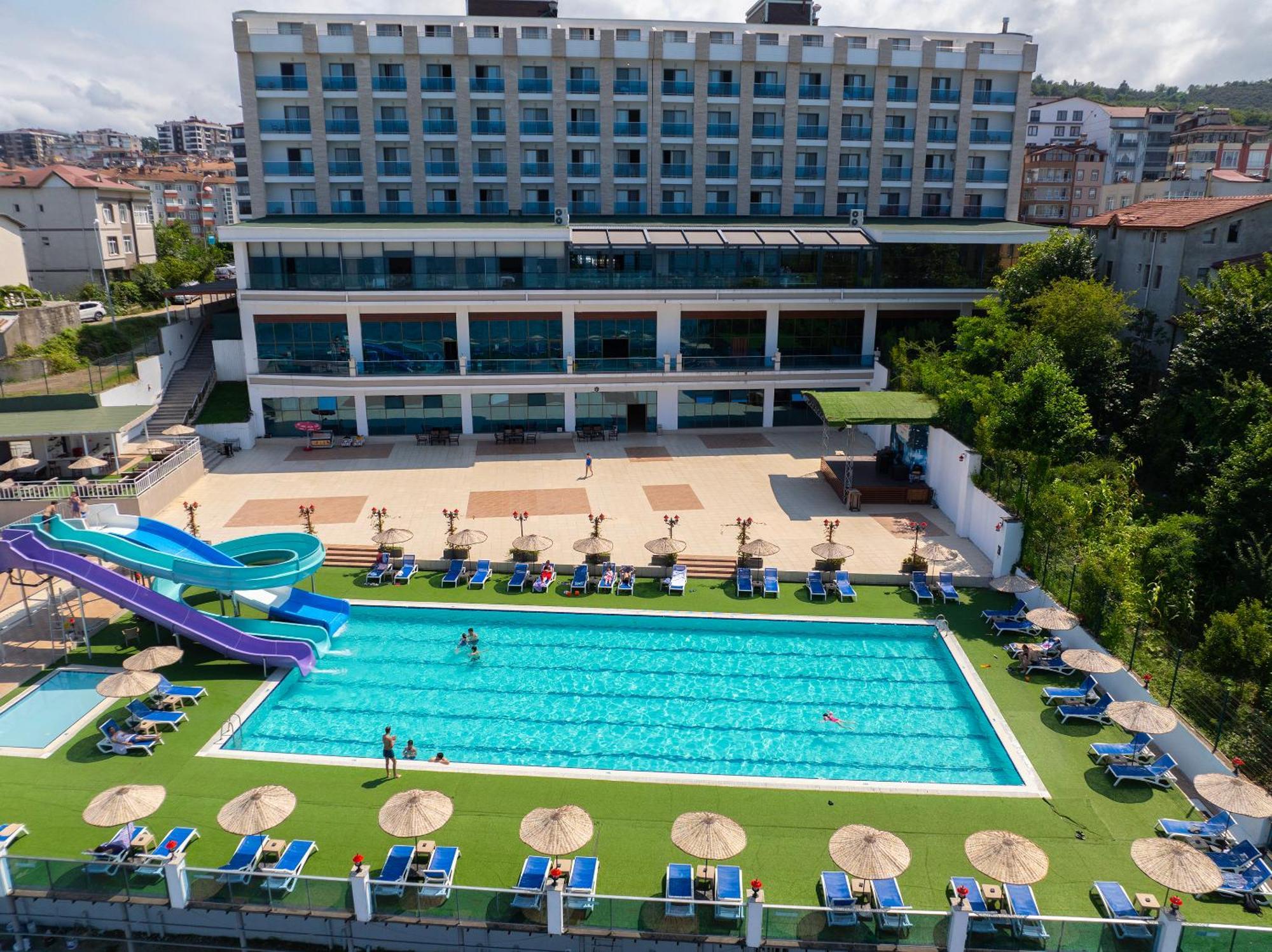 Ramada Resort By Wyndham Unye Kültér fotó