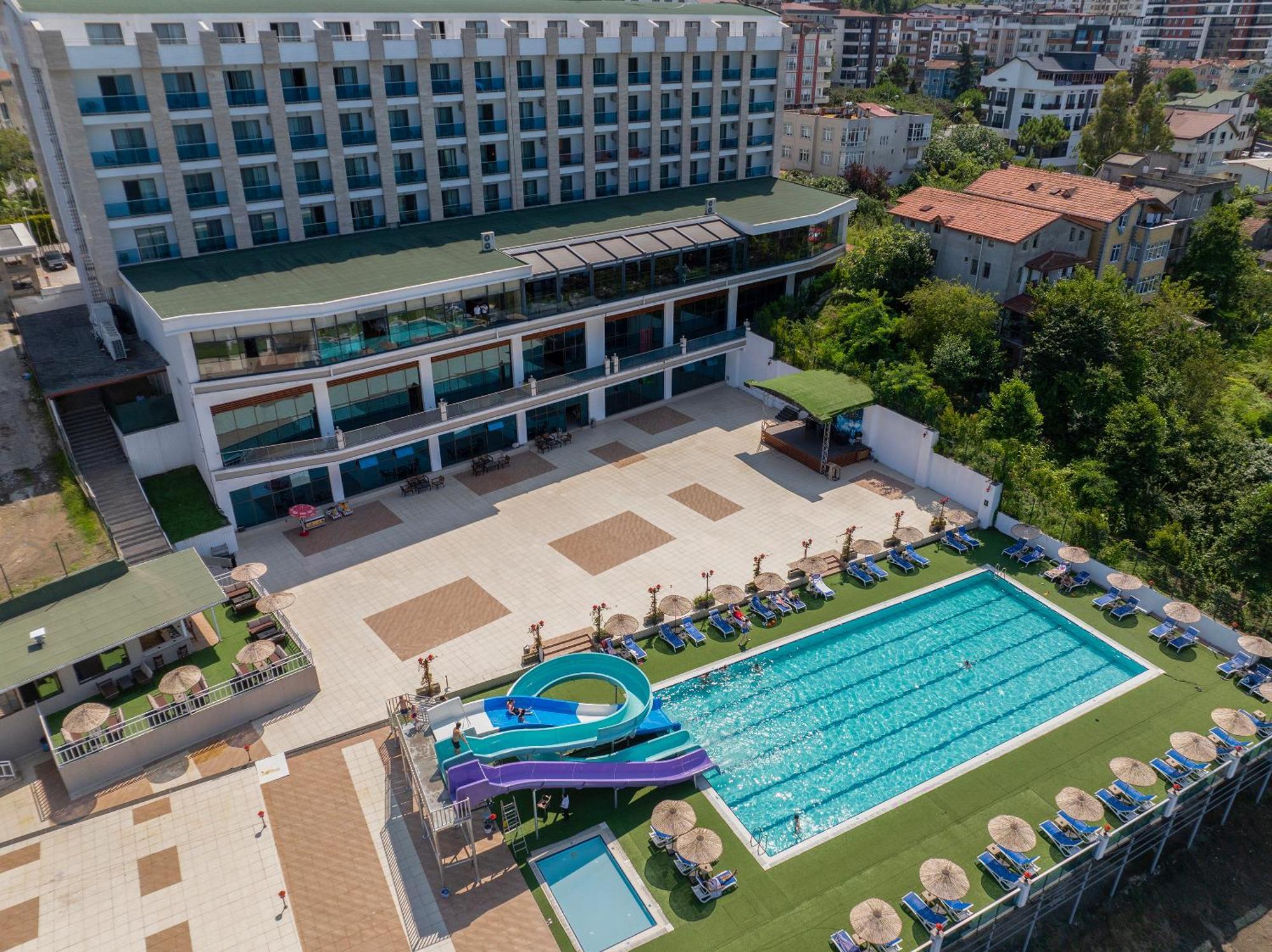 Ramada Resort By Wyndham Unye Kültér fotó