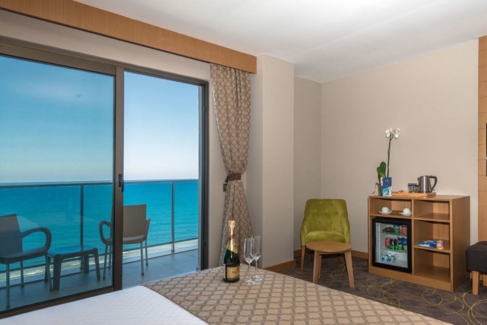 Ramada Resort By Wyndham Unye Kültér fotó