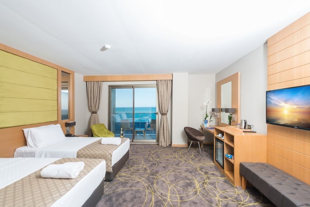 Ramada Resort By Wyndham Unye Kültér fotó