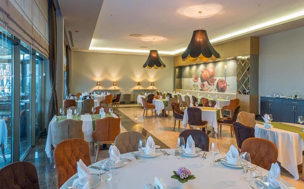Ramada Resort By Wyndham Unye Kültér fotó