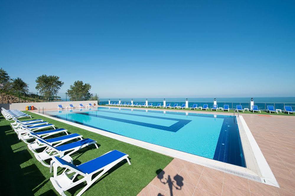 Ramada Resort By Wyndham Unye Kültér fotó
